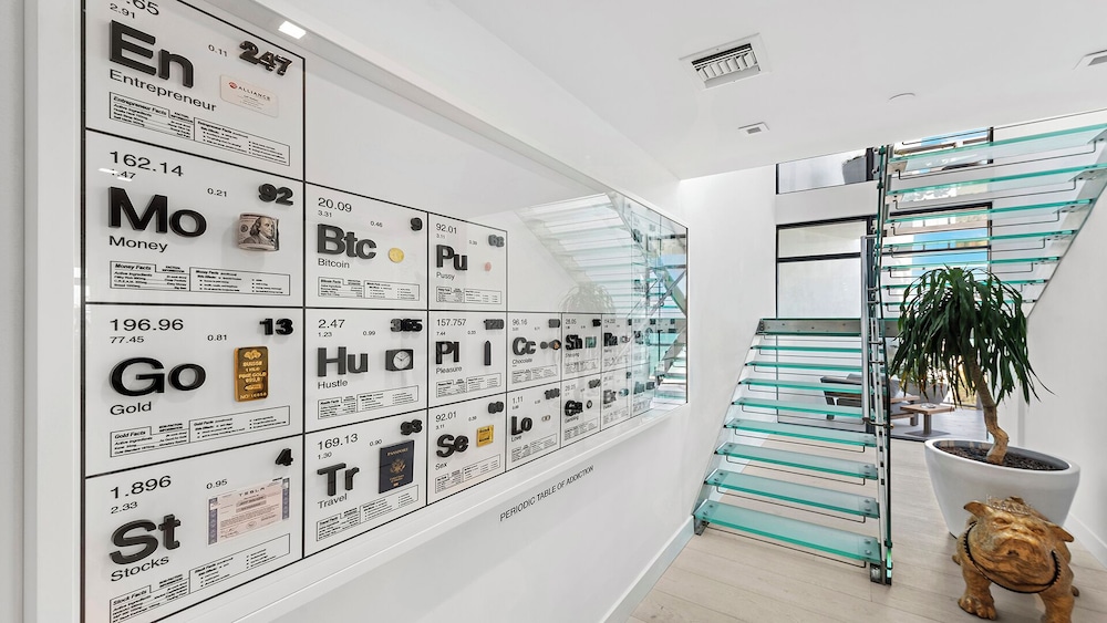 Luxury Vacation Rentals in South Beach by LRMB