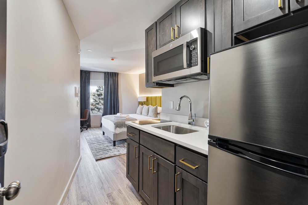 Cottage Suites