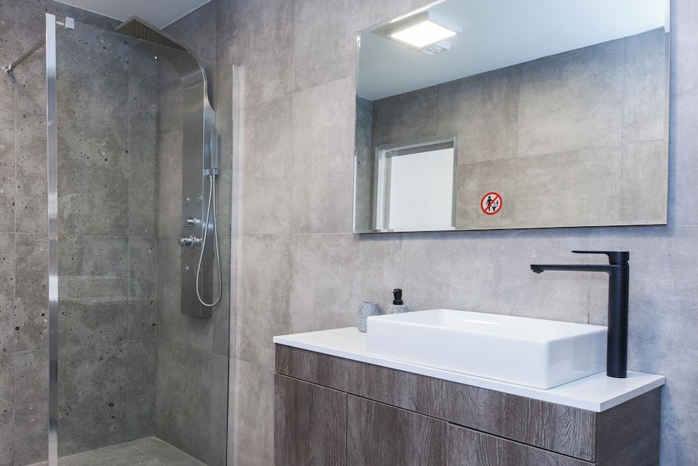 Kifisia Vacations - Minimalist Modern Nea Kifisia Studio - Property Image 11