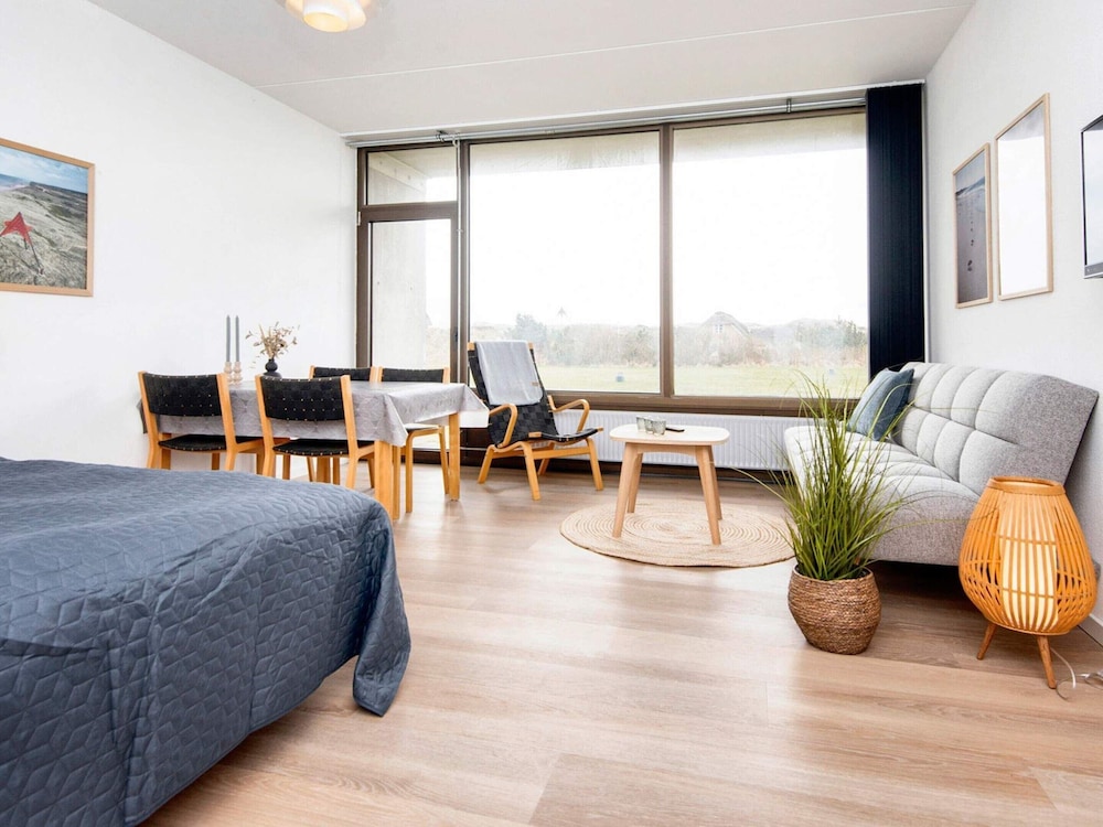 Apartment With Shared Kitchen in Vederso
