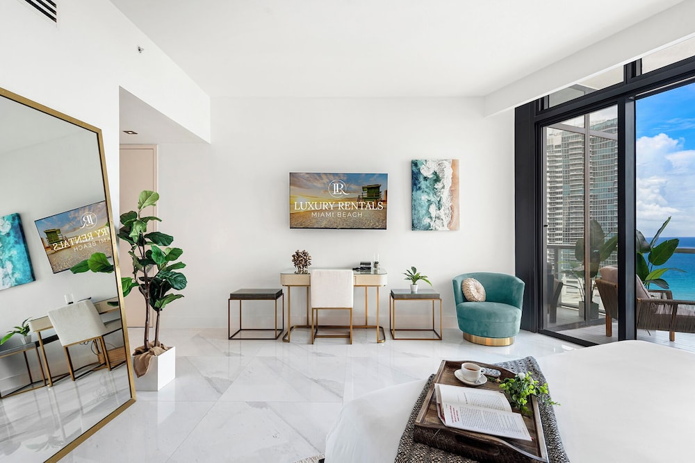 Luxury Vacation Rentals in South Beach by LRMB