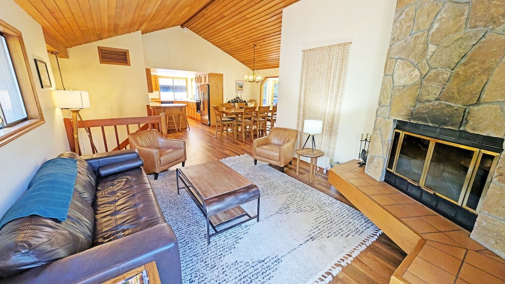 Alpine 4 4 Bedroom Home