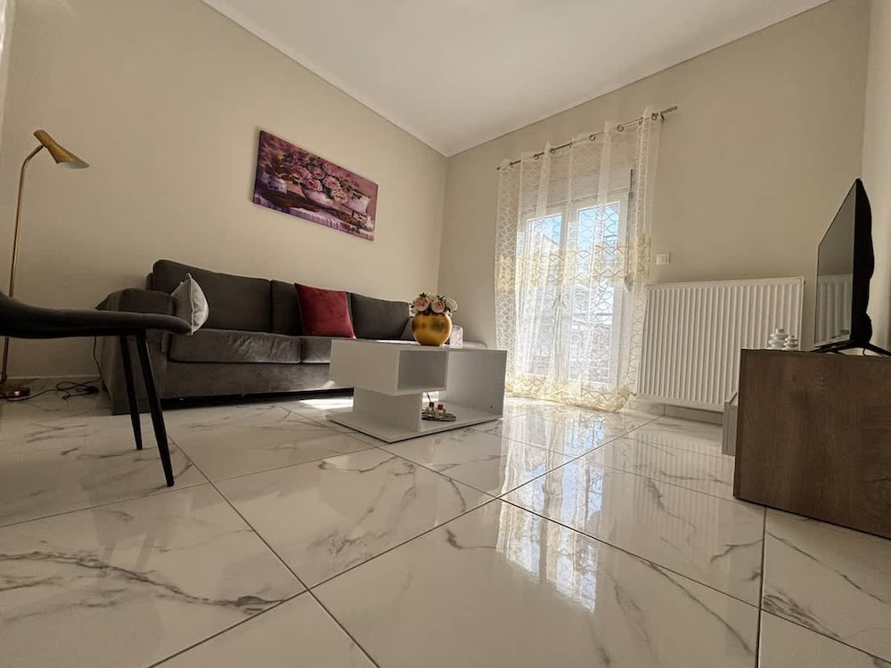 Elegant and Cozy Escape in Nikopoli Thessaloniki