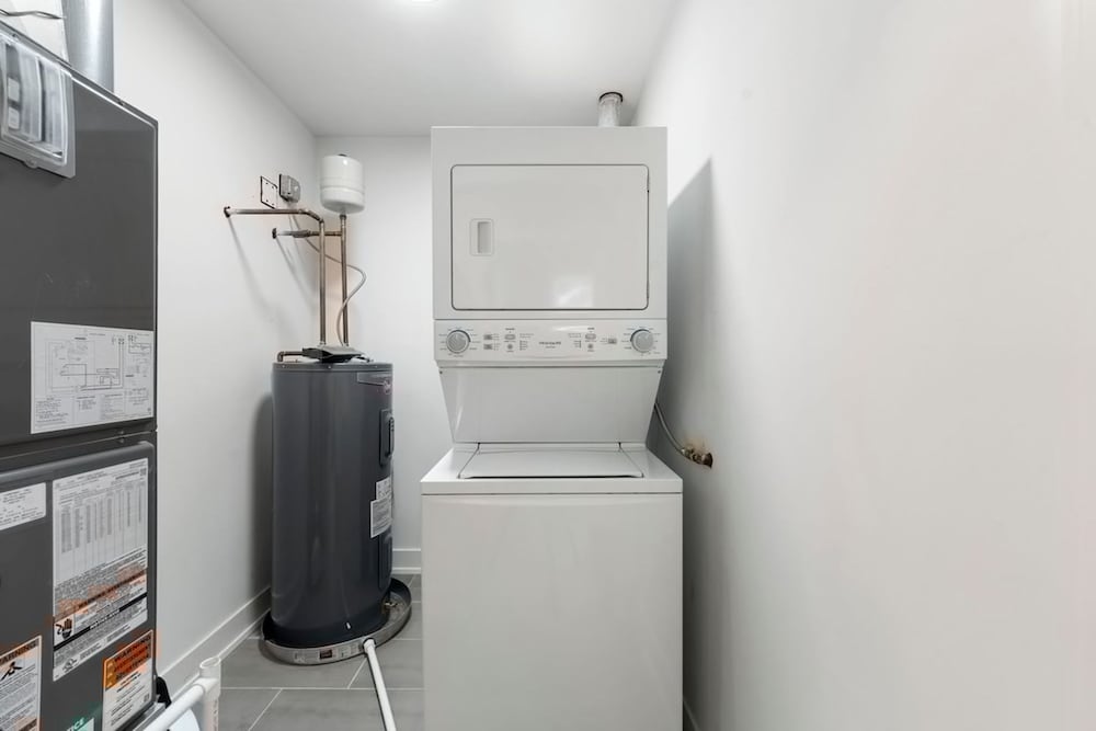 2 Bed 3 Bath Chicago Condo