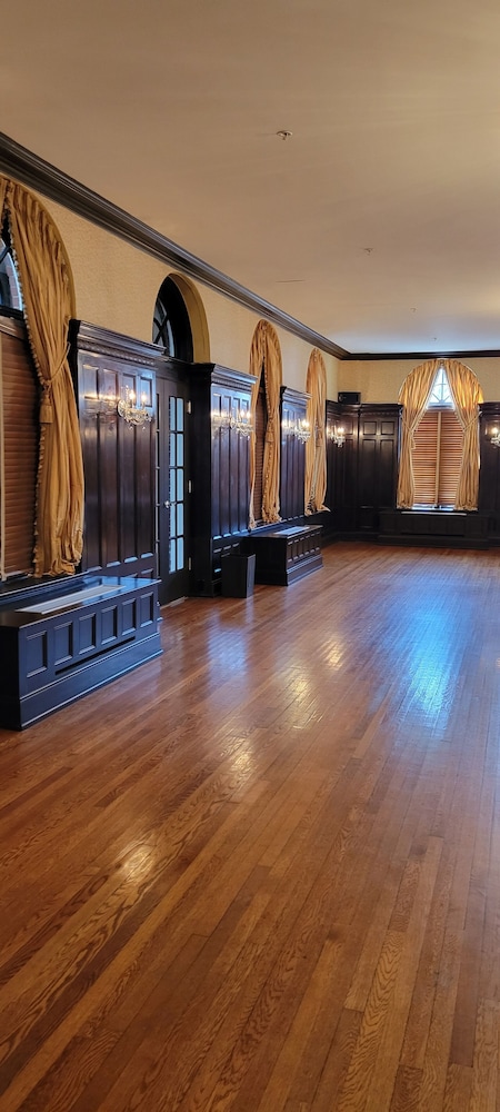 meeting & event spaces