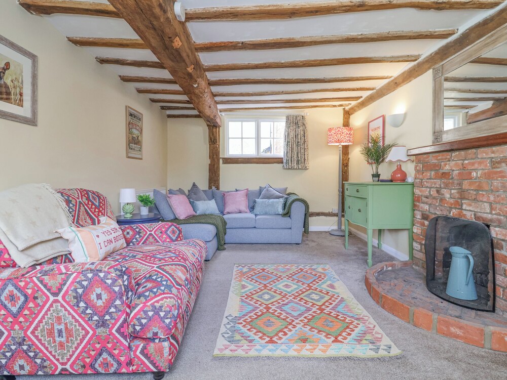 3 The Almshouse
