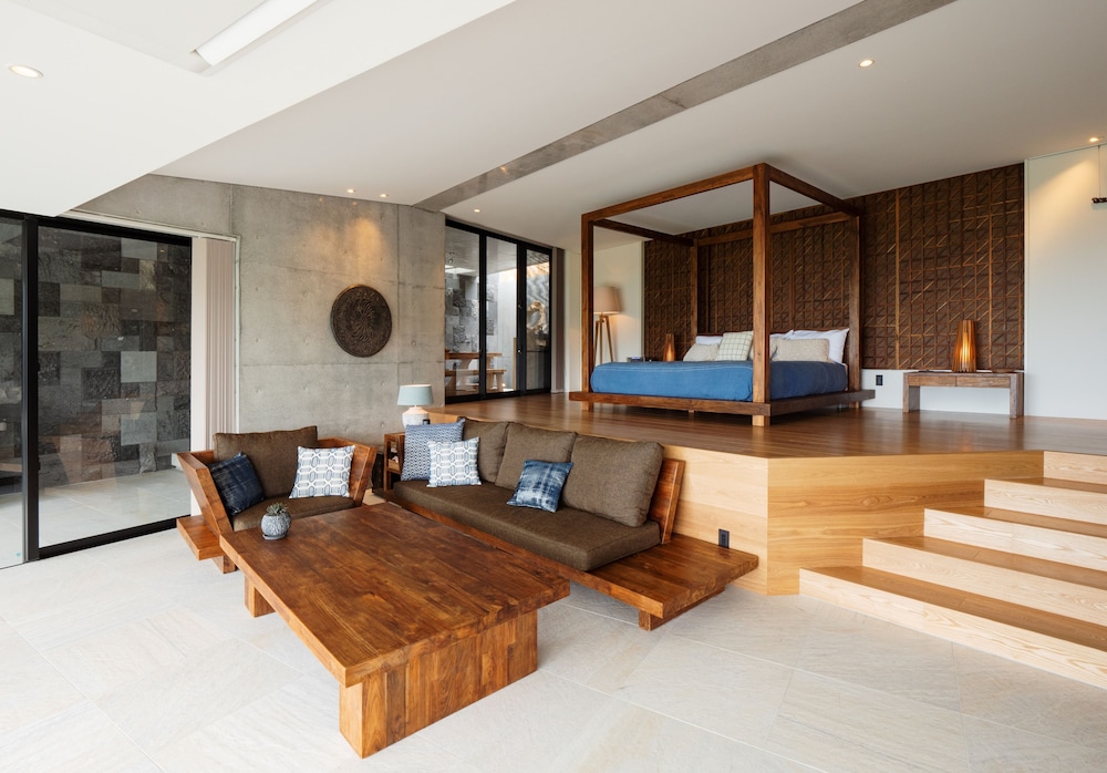Leceb Sesoko Villa view 2