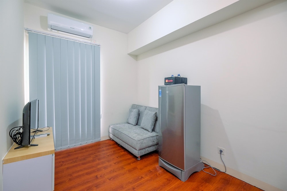 Cozy and Comfort Stay 2BR at Podomoro Golf View Apartment