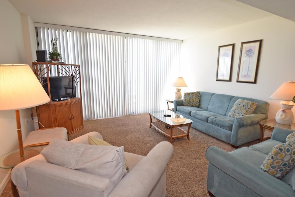Century I 702 2 Bedroom Condo by RedAwning