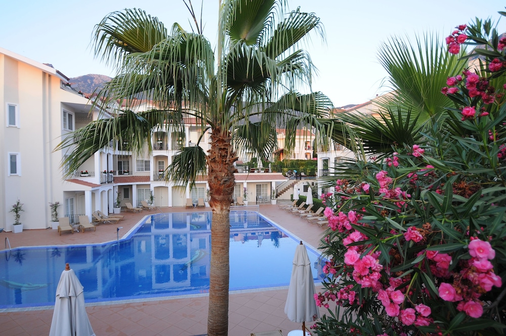 Sea Breeze Otel & Daireler - Image 112
