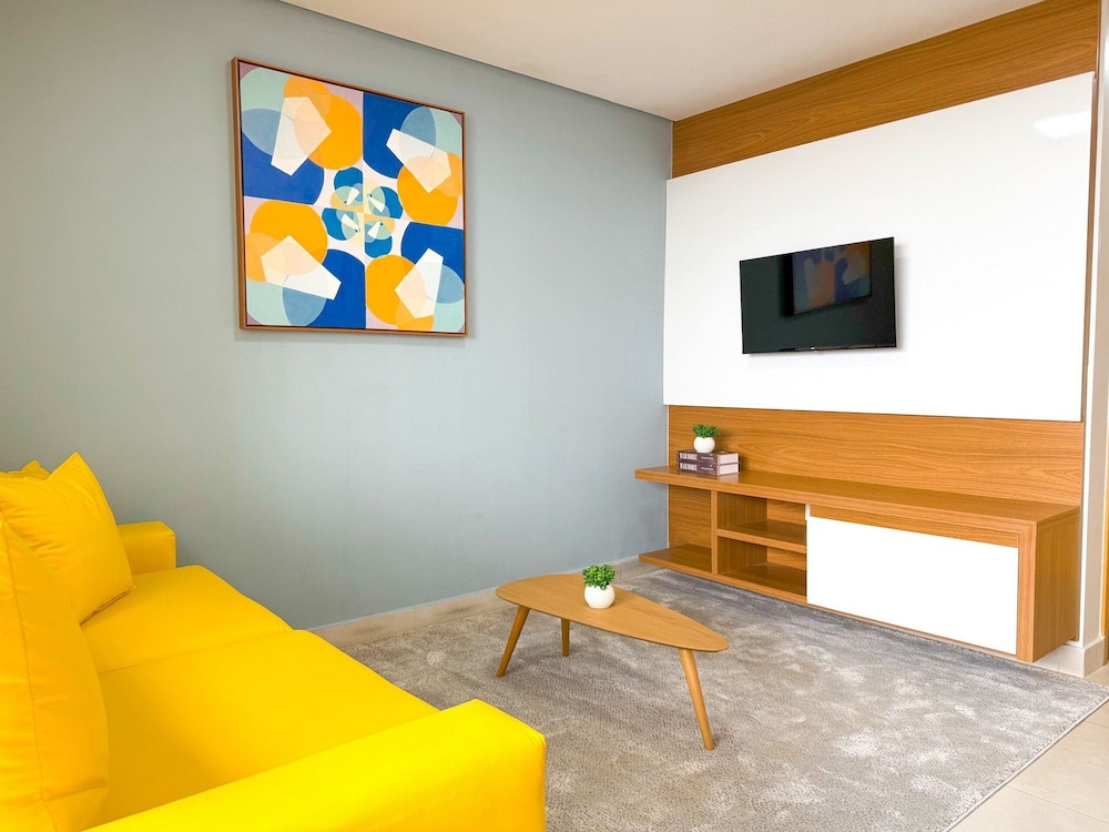 STAY Live Tower Lozandes