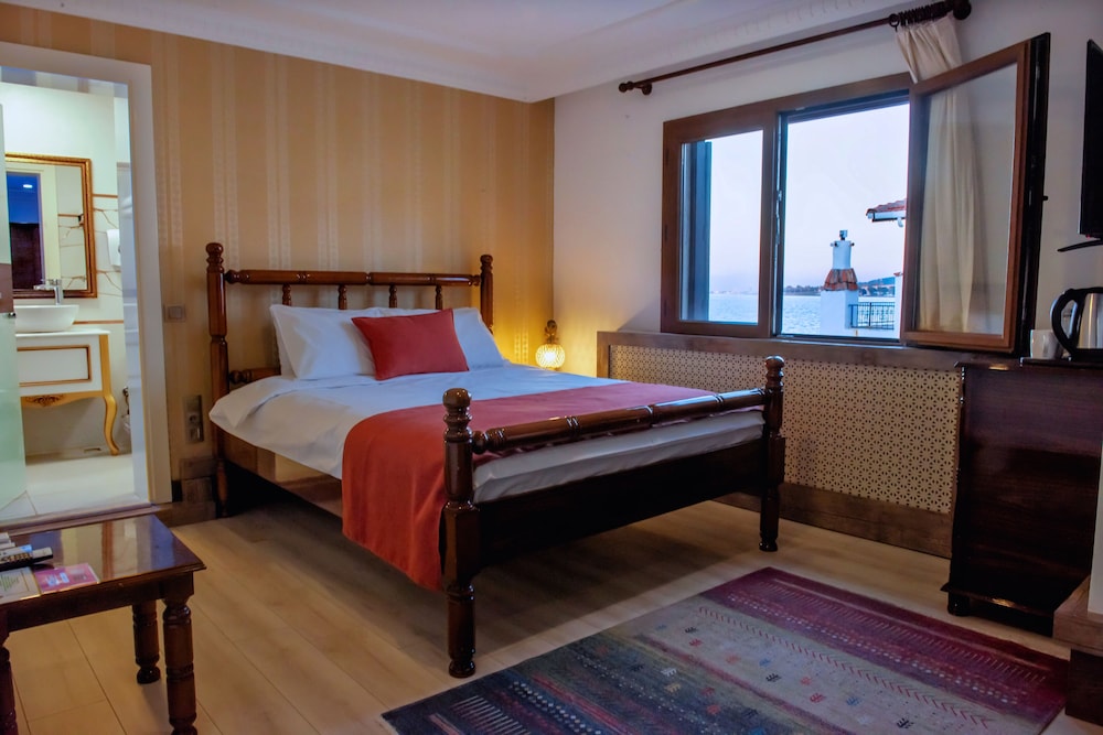 Black Lotus İzmir - Image 15