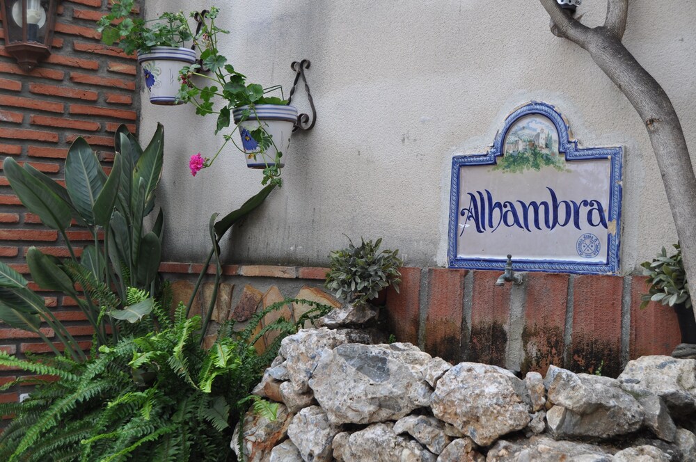 Welcome Inn Nerja