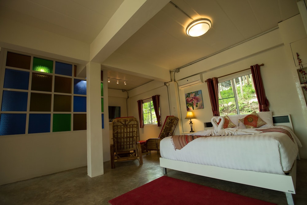 Nan De Panna Riverside Homestay