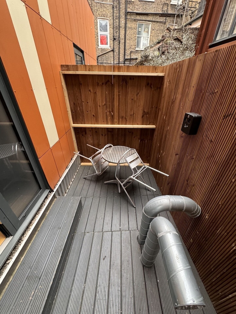 outdoor bbq area