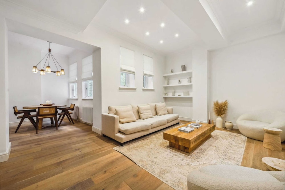 Elegant Fitzrovian Apartment