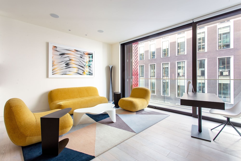 Designer Apartment in Mayfair