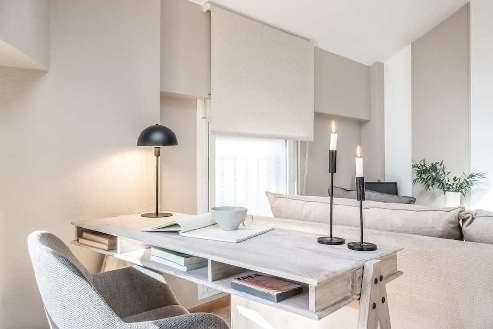 Marques - 1 Bedroom With Pool in Madrid