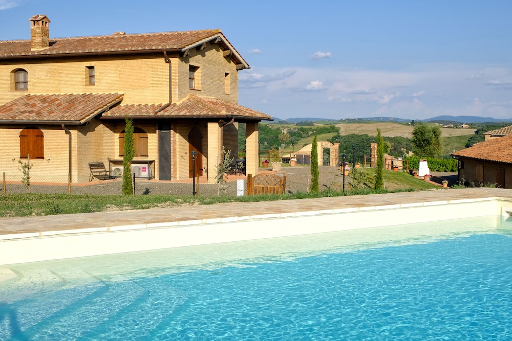 Podere Torricella view 5