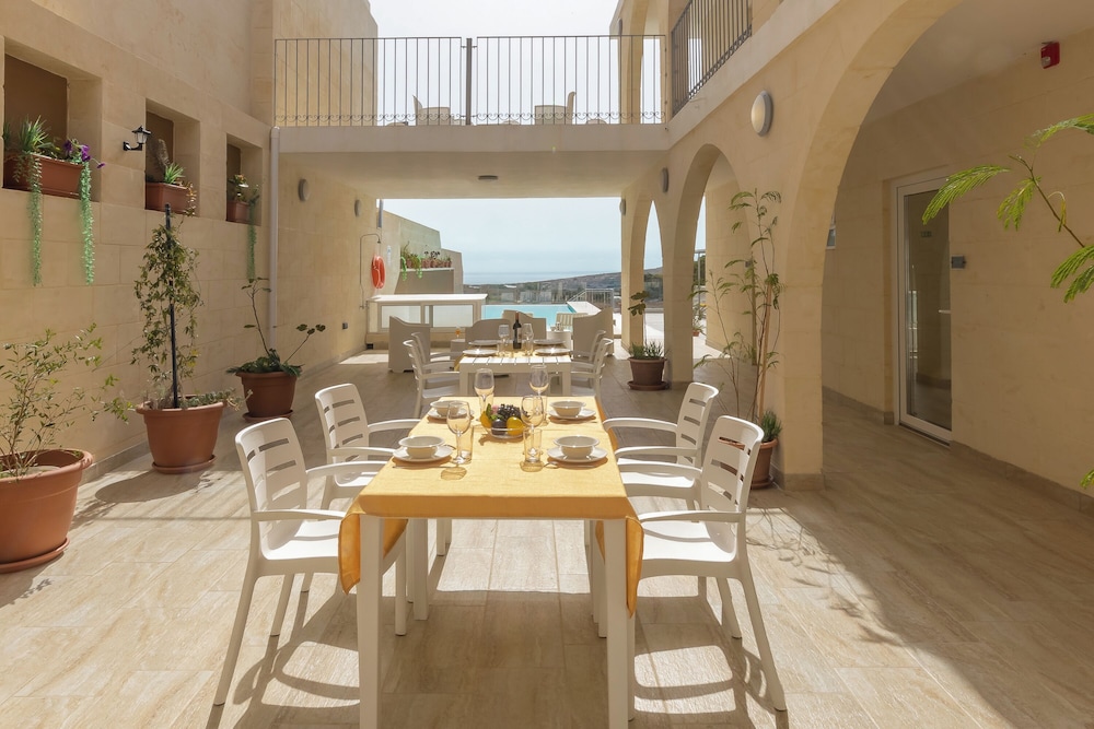 Ta'battista B&B & Pool - Il-maltija