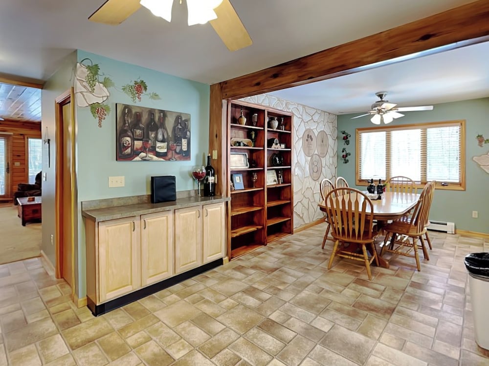Walnut Cellars by Taylor Made Deep Creek
