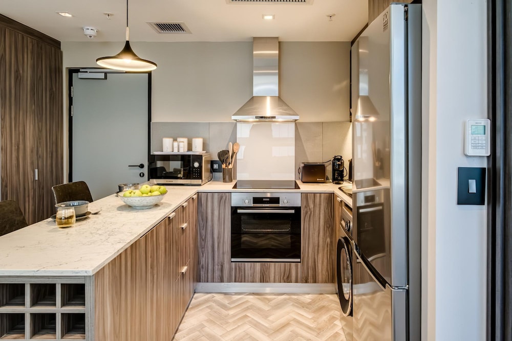 Classy 1bed Apartment in Cape Town City Suite 1001