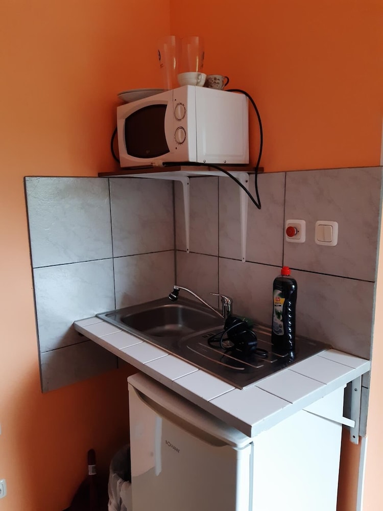2-Rent Group Hostel Rooms&Apartments TUB19A