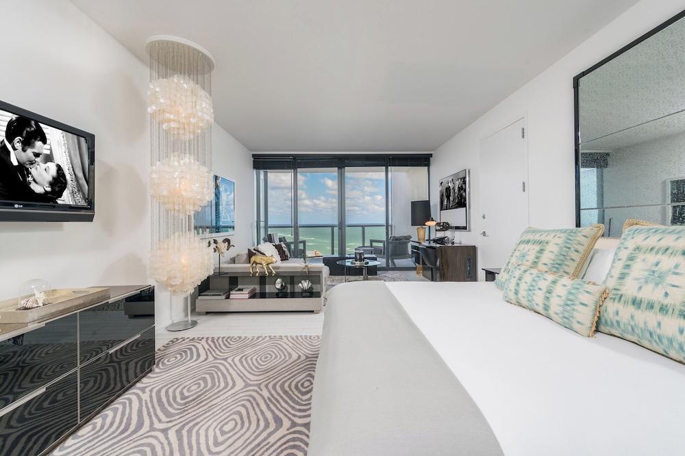 Luxury Vacation Rentals in South Beach by LRMB