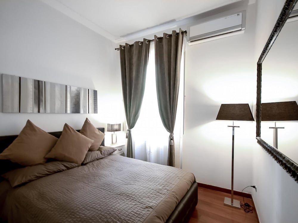 Banchi Apartment