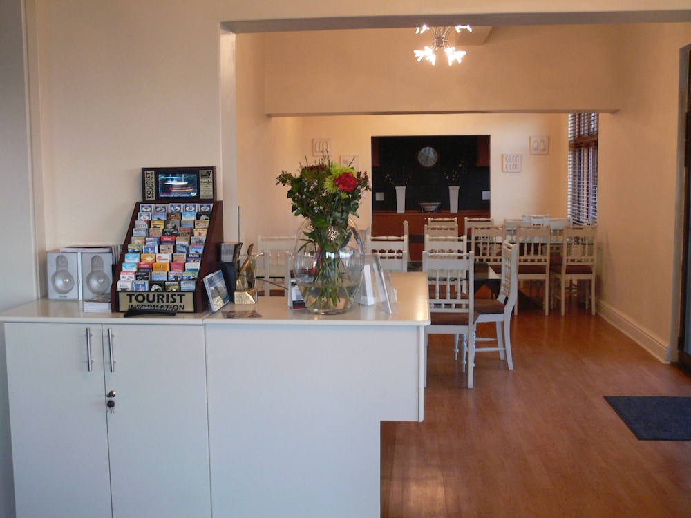 Leeuwenzee Guest House