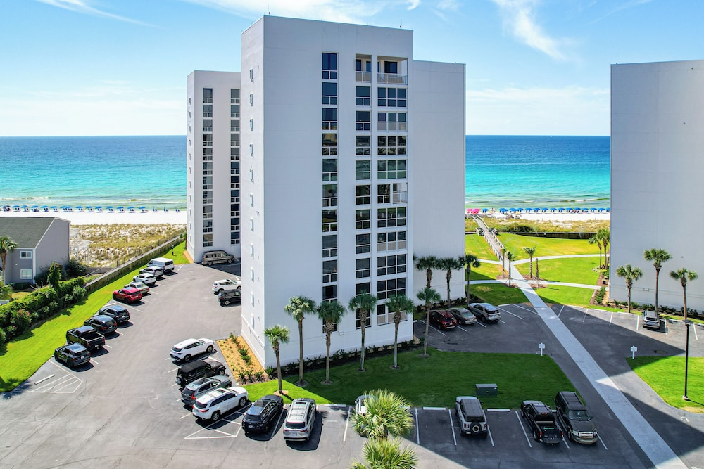 Steps to Beach: Oceanfront w/ Panoramic Gulf Views