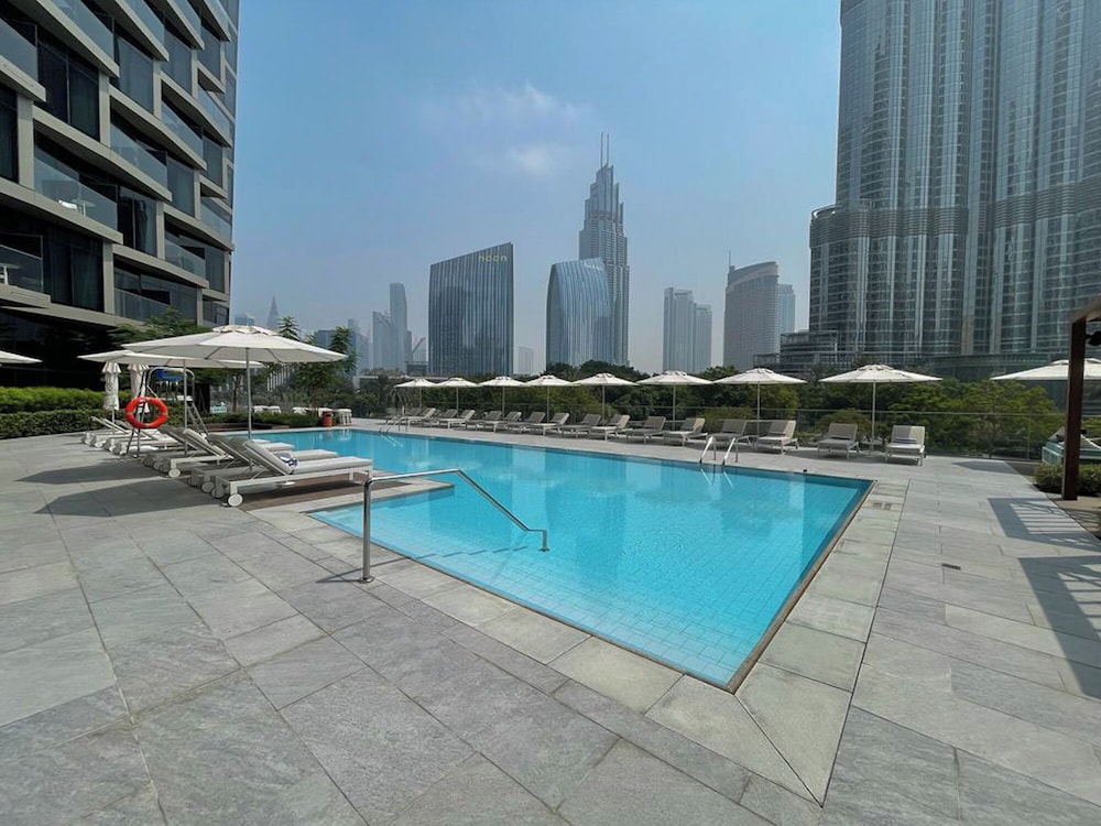 Address Residences Dubai Opera - Burj Khalifa City Views 2 & 3-Bedroom Apartment 1 minute walk to Burj Khalifa, Dubai Mall, Dubai Fountain by Heaven Crest