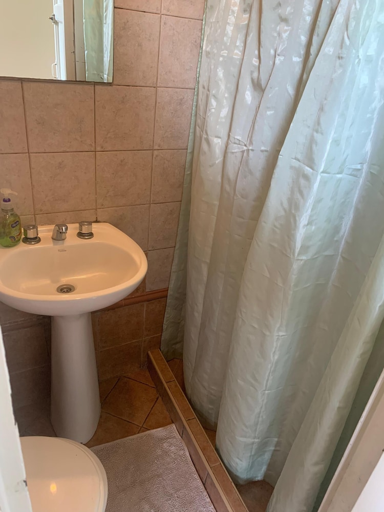 Alamo Hostel & Suites