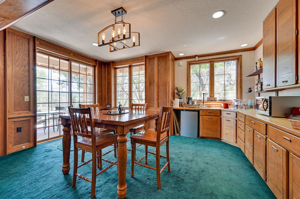 Payson Vacations - Expansive Payson Golf Retreat w/ Games  Hot Tub! - Property Image 34