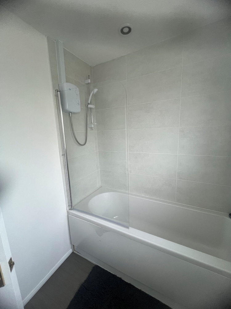 The Coral Guest House Winchester