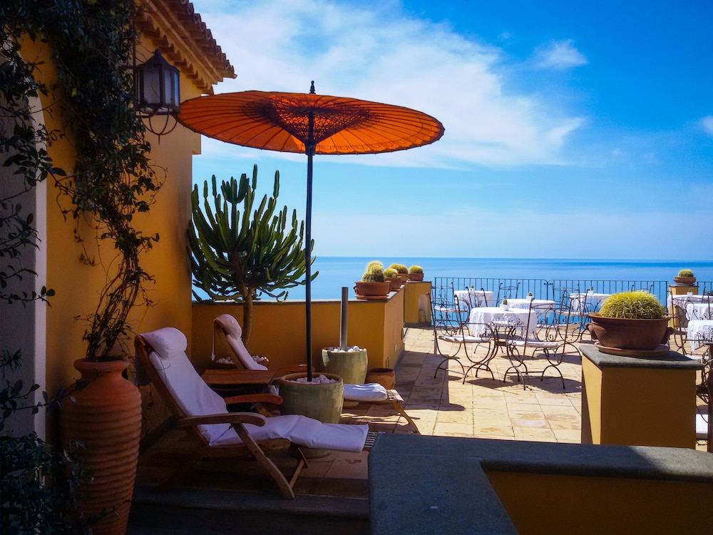Marulivo Hotel
