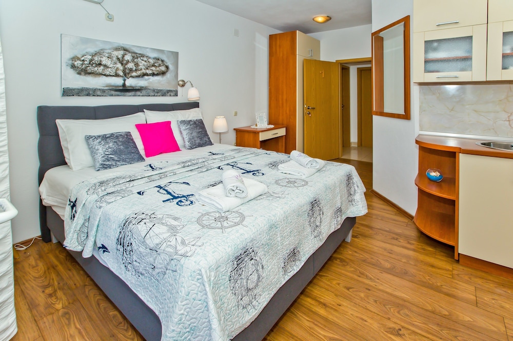 Apartments Bubalo Hvar view 3