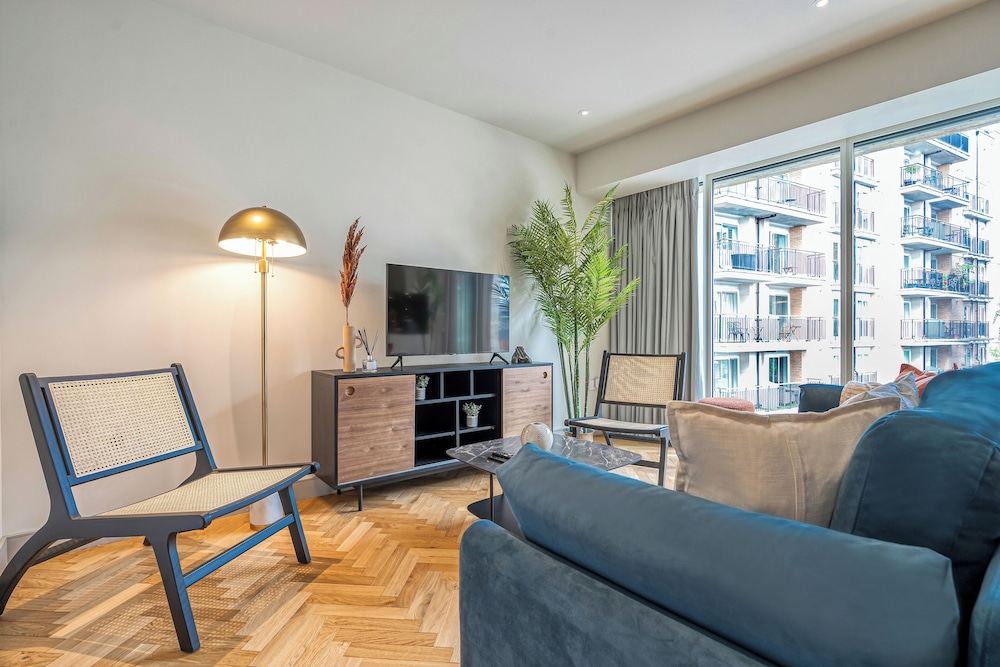 Luxury flats near Big Ben and London Eye