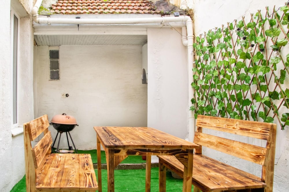 Authentic House Near Popular Attractions in Izmir view 4