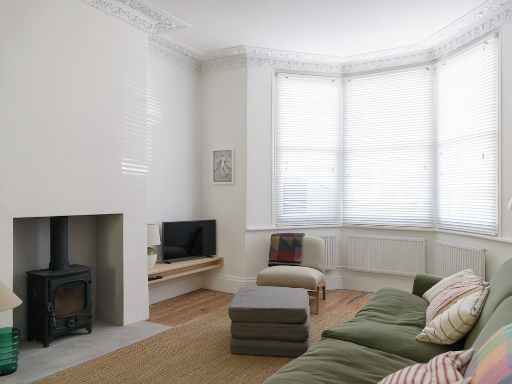 Beautiful 3 Bedroom Home in Bristol