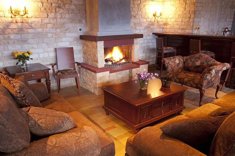 Refanidis Natural Luxury Hotel