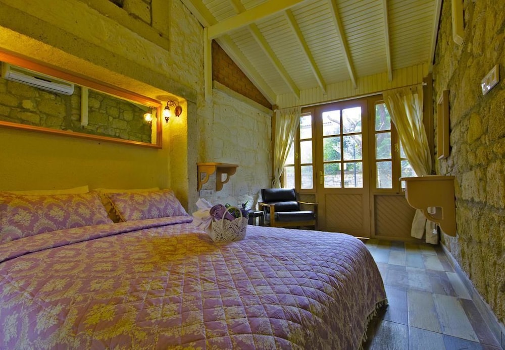 Lilyum Alaçatı Butik Otel - Image 36