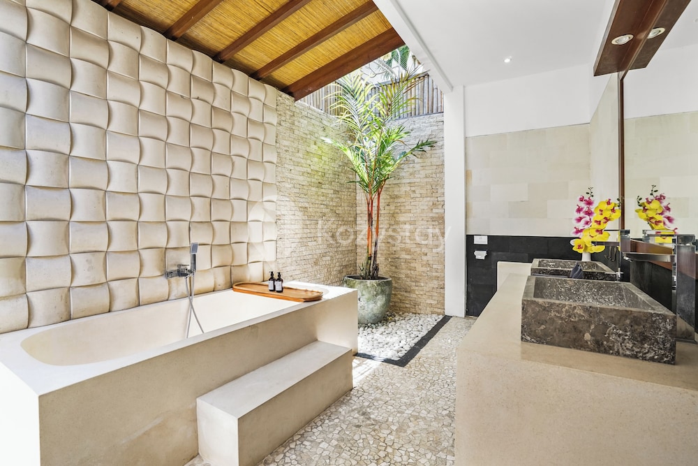Jaya Villa by Kozystay - Canggu