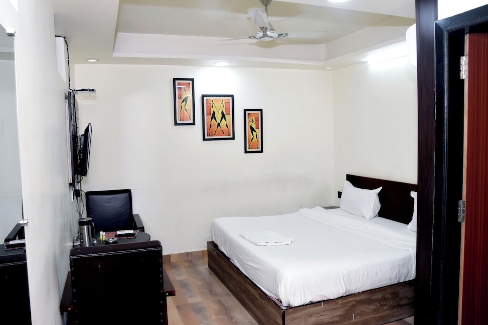 HOTEL RR PALACE GORAKHPUR
