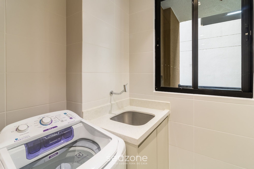 MCB - Apartments With Pool Near the Beach
