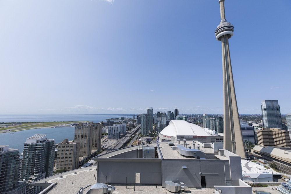 Royal Stays Condominiums - Downtown