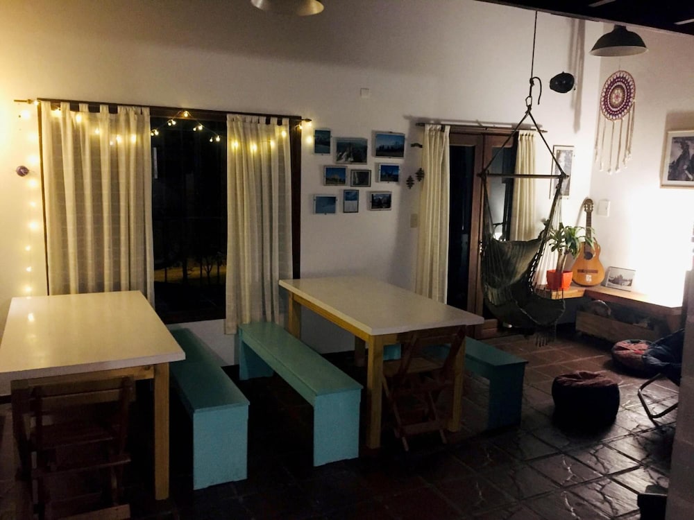 Pie De Via Hostel