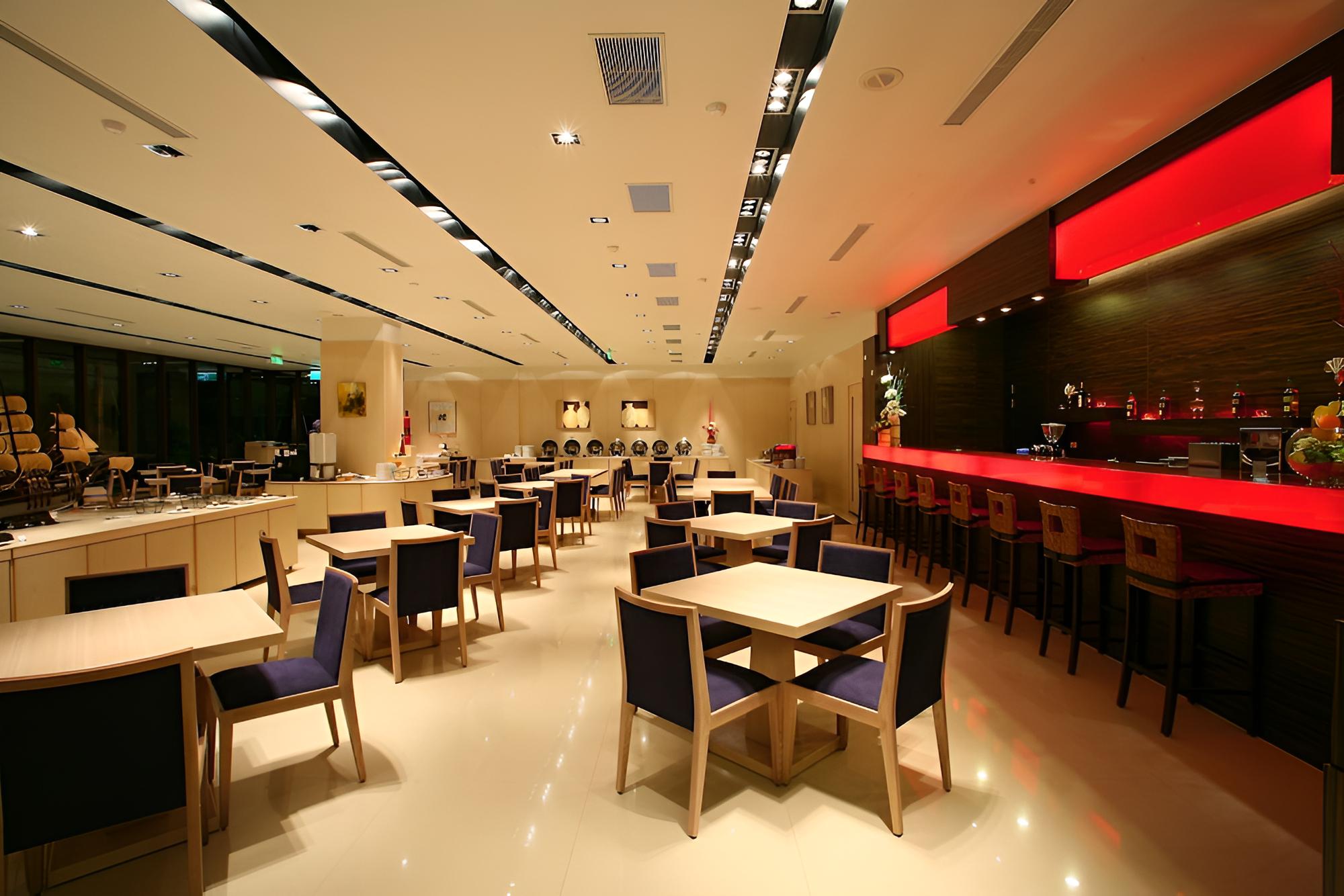 Guan Xiang Century