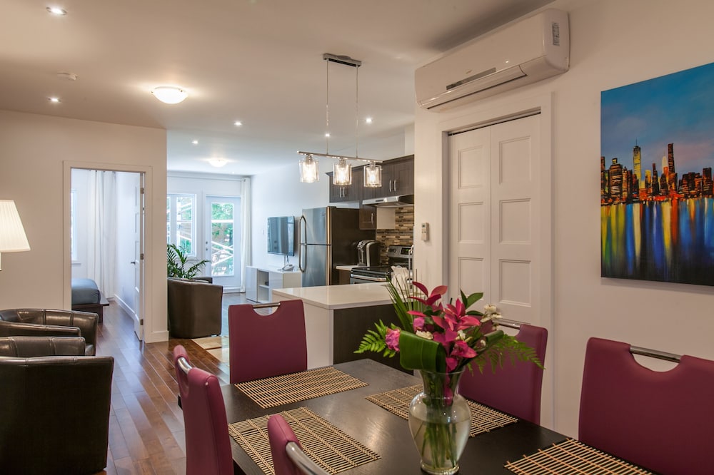 LMVR - LuxApt 3 - 7 bedrooms 2 bathrooms