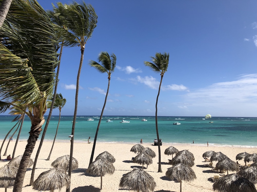 Hotel Truecost RoofTop Pool - Image 1